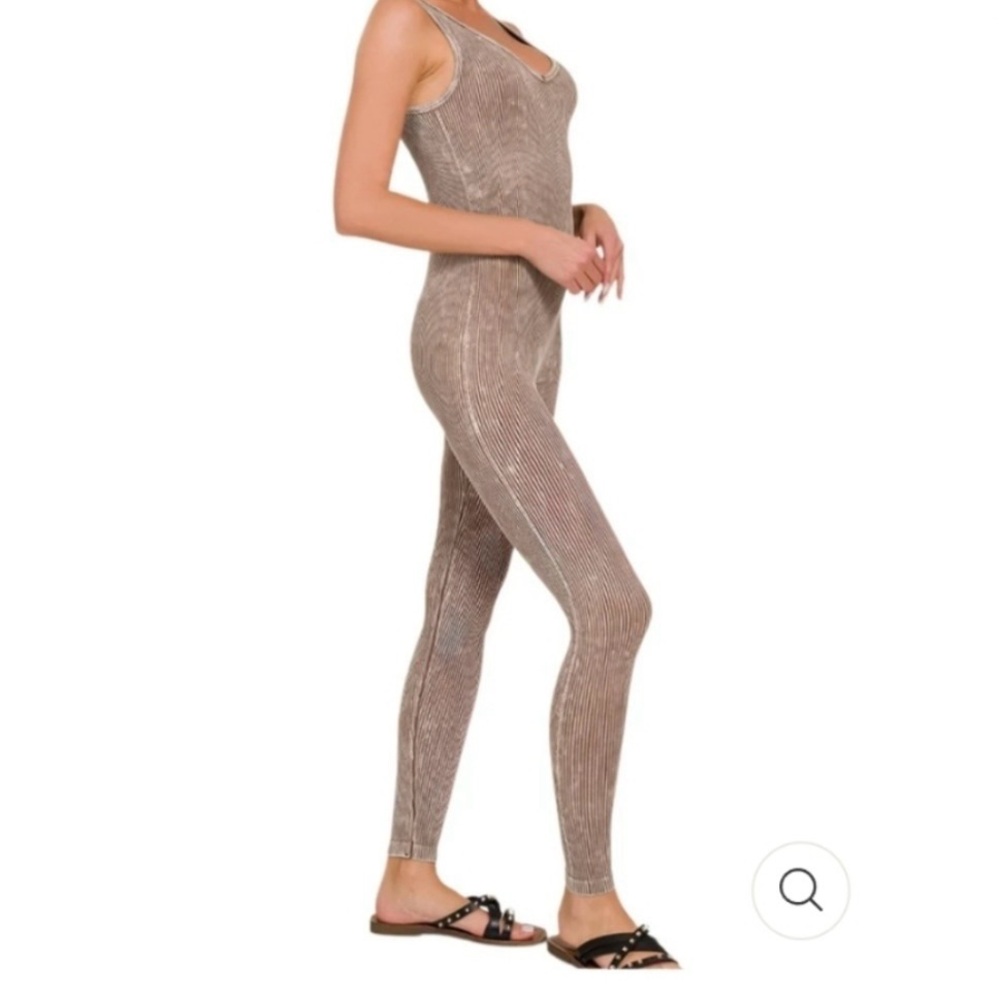 NWT Body-con Sleek, flattering Mocha ZENANA seamless jumpsuit (Multiple Sizes)